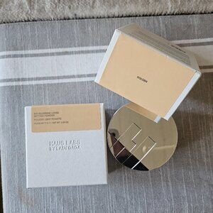 Hauslabs loose setting powder shade golden